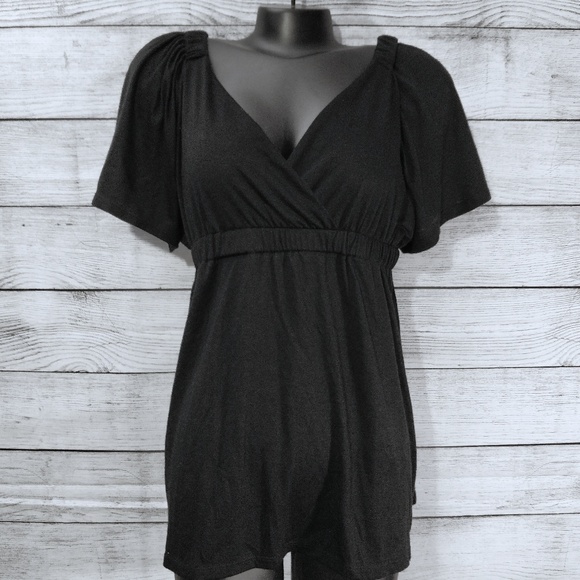 Xhilaration Tops - Black flutter sleeve top xxl